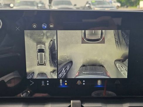 Used 2025 Chevrolet Equinox LT w/ Convenience Package II AWD/4WD image 26