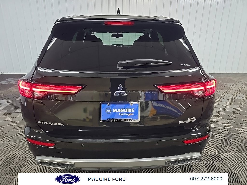 Used 2025 Mitsubishi Outlander SEL AWD/4WD image 11