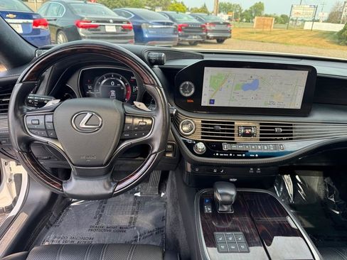 Used 2023 Lexus LS 500 AWD w/ Luxury Package image 34