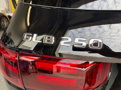 Used 2026 Mercedes-Benz GLB 250 4MATIC image 24