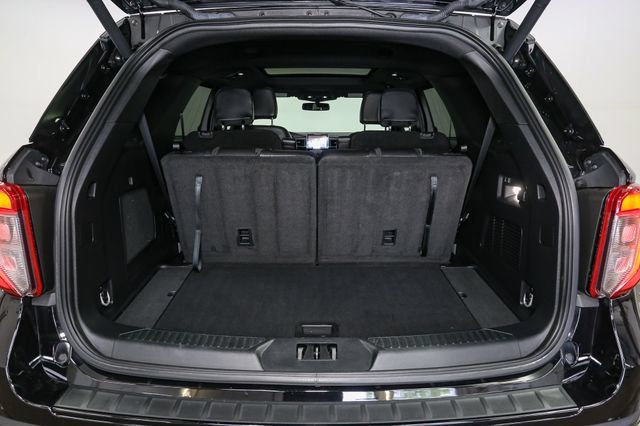 Used 2023 Ford Explorer ST-Line w/ Class IV Trailer Tow Package AWD/4WD image 11
