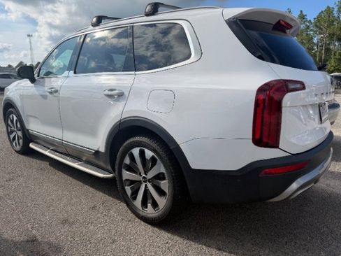 Used 2021 Kia Telluride S FWD image 4