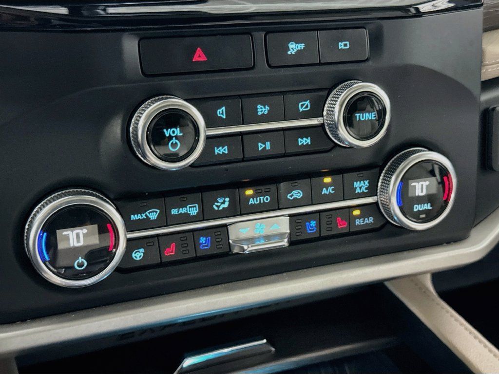 Used 2022 Ford Expedition Max Limited AWD/4WD image 18