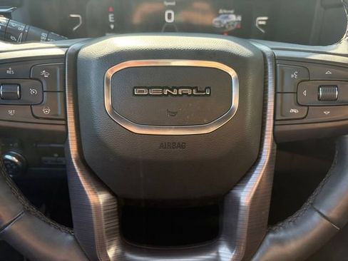Used 2023 GMC Yukon Denali Ultimate AWD/4WD image 8