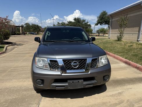 Used 2017 Nissan Frontier SV RWD image 8