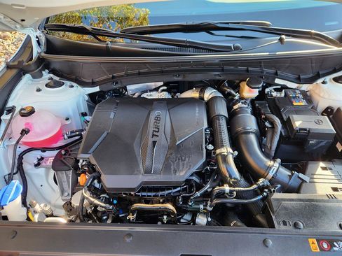 Certified 2024 Hyundai Santa Cruz Limited image 10