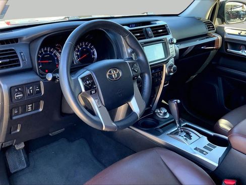 Used 2018 Toyota 4Runner Limited AWD/4WD image 17
