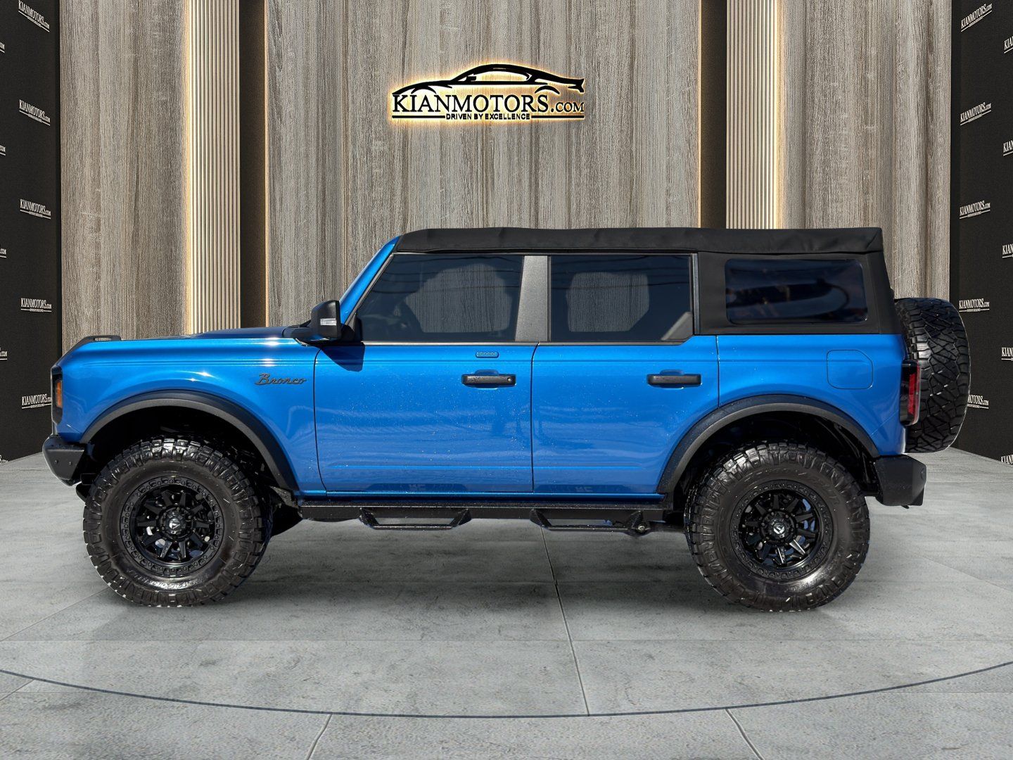 Used 2022 Ford Bronco Wildtrak AWD/4WD image 9