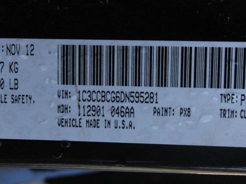 Used 2013 Chrysler 200 Limited image 8