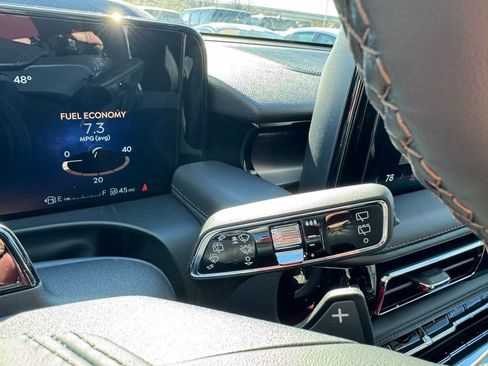 New 2026 Lincoln Aviator AWD image 26