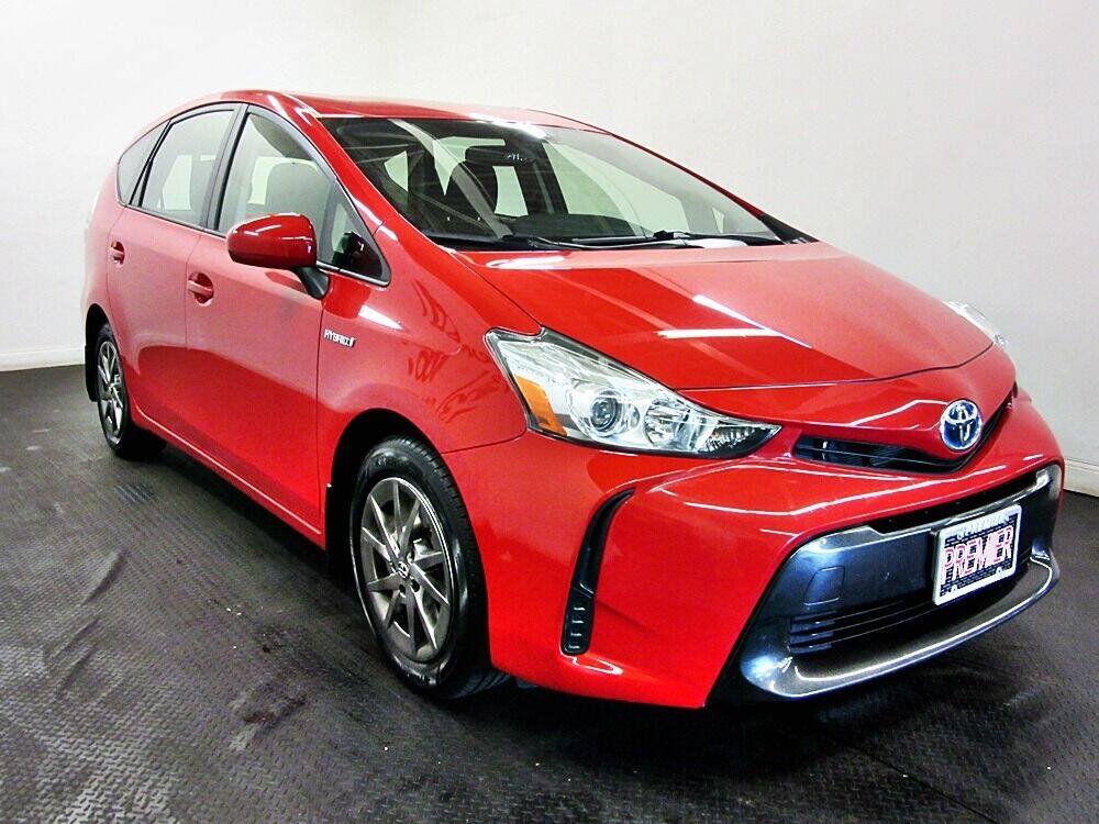 Used 2017 Toyota Prius V Two FWD image 3