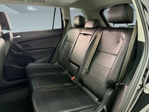 Used 2021 Volkswagen Tiguan SEL image 21