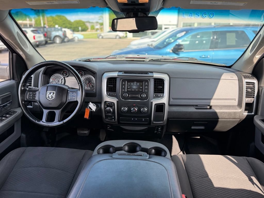 Used 2019 RAM 1500 Warlock AWD/4WD image 2