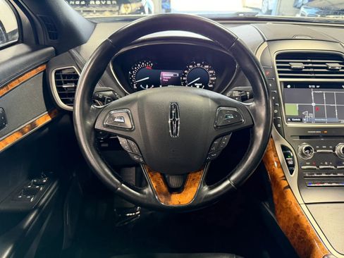 Used 2016 Lincoln MKX Reserve w/ Technology Package AWD/4WD image 14