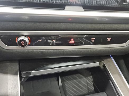 Used 2024 BMW X5 xDrive40i w/ Premium Package image 38