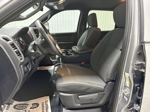 Used 2024 RAM 3500 Tradesman w/ Chrome Appearance Group AWD/4WD image 20