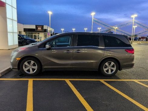 Used 2019 Honda Odyssey EX image 5
