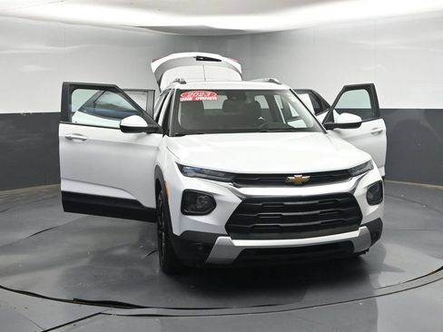 Used 2023 Chevrolet TrailBlazer LT w/ Convenience Package FWD image 42