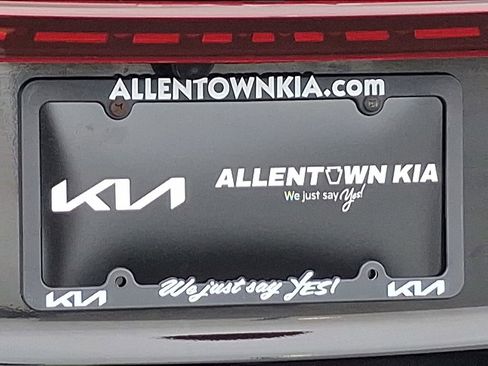 Certified 2023 Kia Forte LXS w/ LXS Technology Package image 30