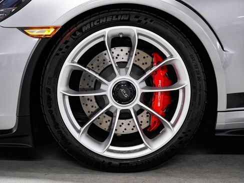 Used 2019 Porsche 911 GT3 RS RWD image 44