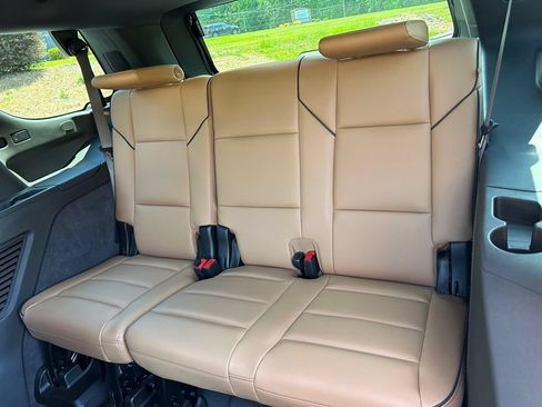 Used 2025 Cadillac Escalade Premium Luxury RWD image 51