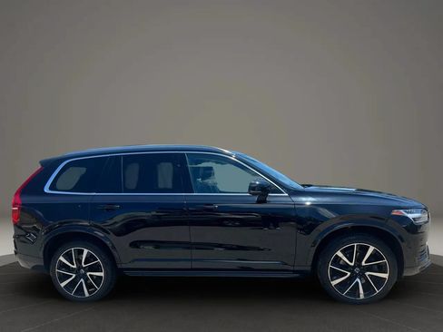 Used 2020 Volvo XC90 T6 Momentum w/ Protection Package Premier AWD/4WD image 4
