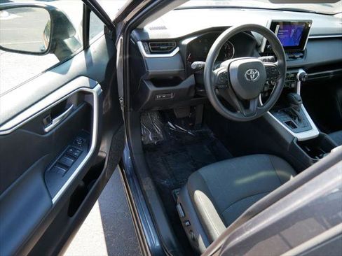 Certified 2025 Toyota RAV4 XLE AWD/4WD image 10