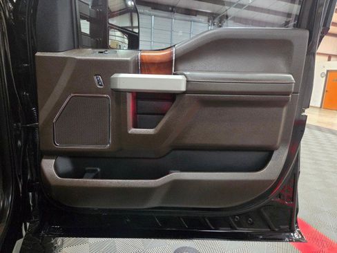 Used 2018 Ford F250 King Ranch w/ King Ranch Ultimate Package image 39