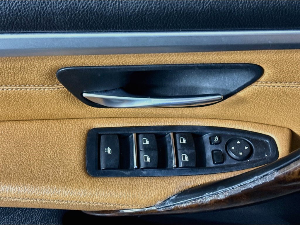 Used 2018 BMW 430i Convertible RWD image 23