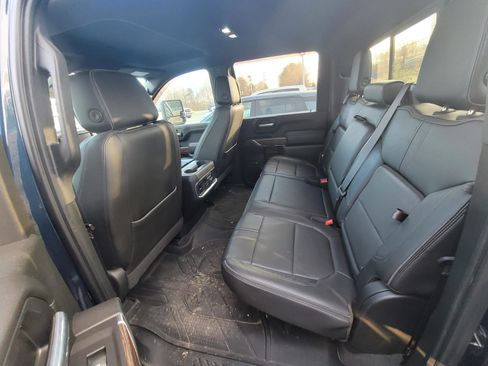 Used 2020 Chevrolet Silverado 3500 High Country image 13