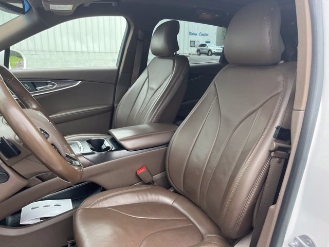 Used 2017 Lincoln MKX Reserve w/ Lincoln MKX Climate Package AWD/4WD image 11
