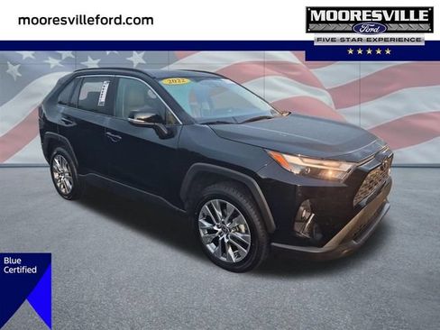 Used 2022 Toyota RAV4 XLE Premium FWD image 1