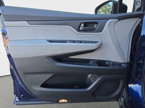 Certified 2024 Honda Odyssey EX image 28