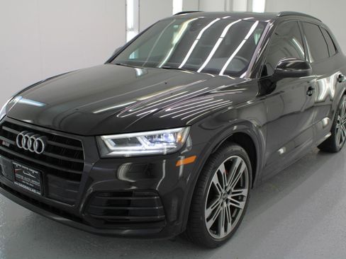 Used 2019 Audi SQ5 Premium Plus w/ Premium Plus Package AWD/4WD image 4
