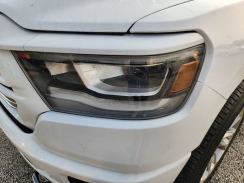 Used 2024 RAM 1500 Laramie AWD/4WD image 6