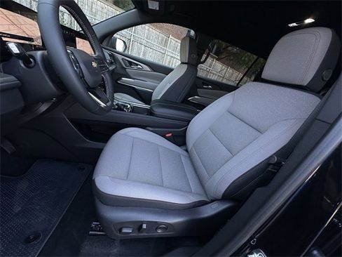 New 2026 Chevrolet Traverse LT image 18