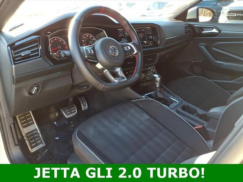 Used 2021 Volkswagen Jetta GLI image 12