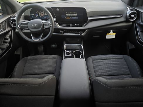 New 2026 Chevrolet Equinox LT w/ Midnight Edition FWD image 8