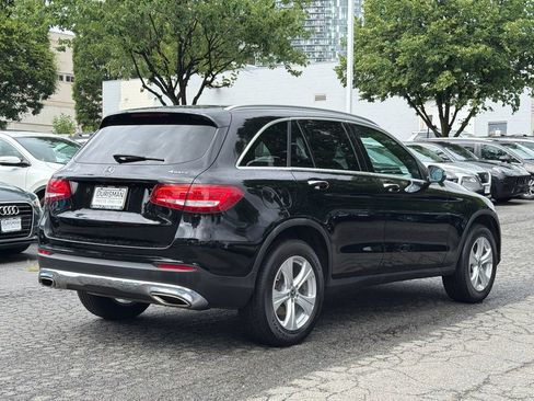 Used 2018 Mercedes-Benz GLC 300 4MATIC image 4