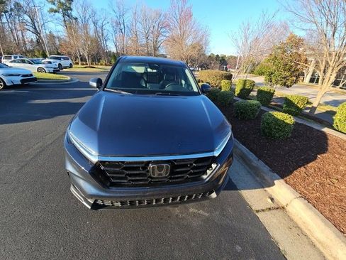 Used 2024 Honda CR-V EX-L image 6