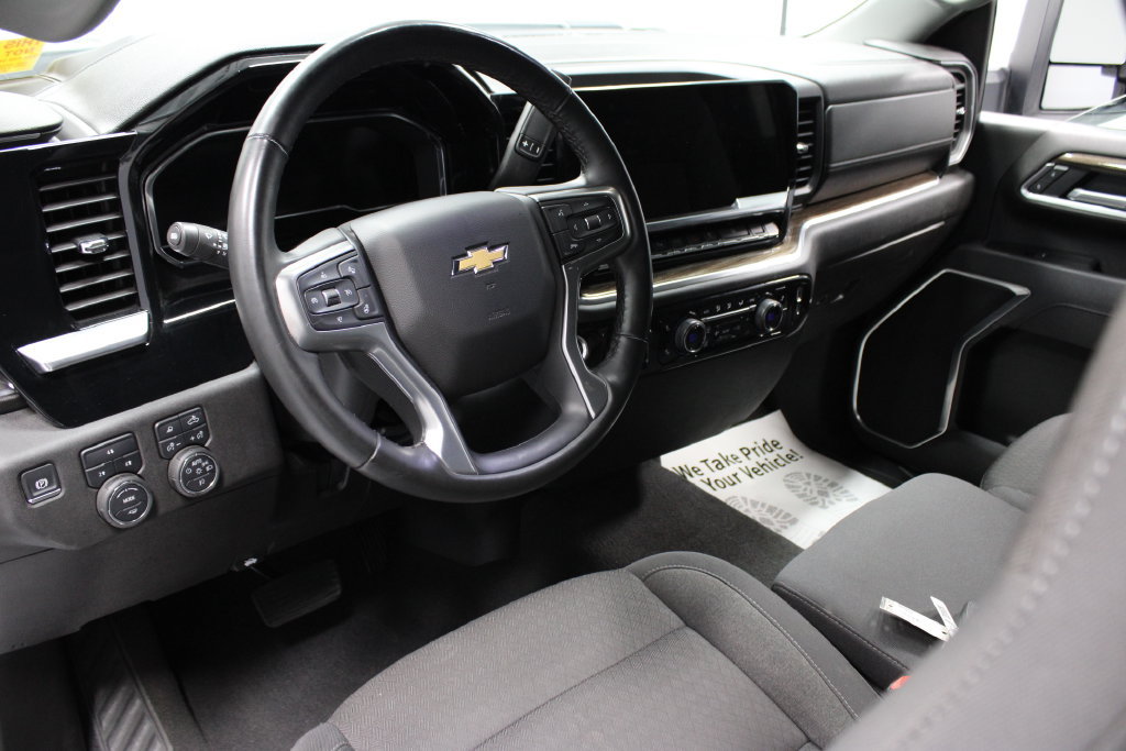 Used 2025 Chevrolet Silverado 2500 LT w/ Safety Package AWD/4WD image 24