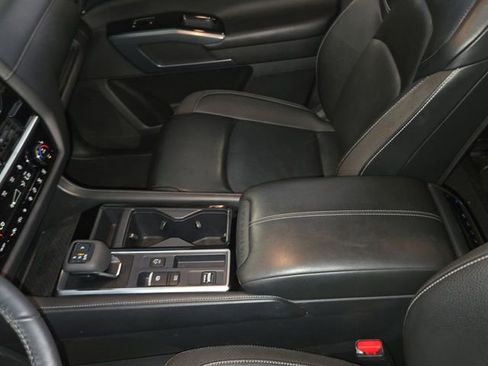 Used 2024 Nissan Pathfinder SL FWD image 21