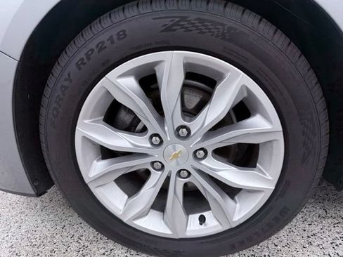 Used 2024 Chevrolet Malibu LT FWD image 12