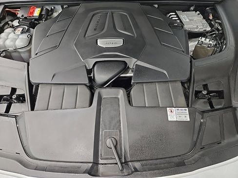 Used 2020 Porsche Cayenne image 12