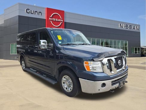 Used 2016 Nissan NV 3500 SL image 1