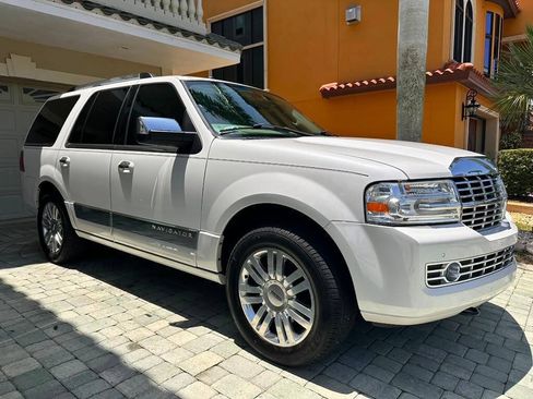 Used 2014 Lincoln Navigator 2WD image 36