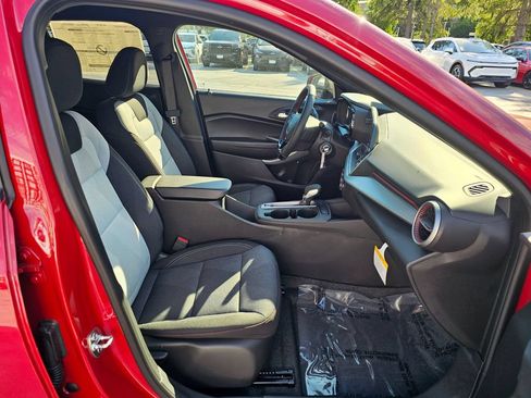 New 2026 Chevrolet Trax RS w/ Driver Confidence Package FWD image 11