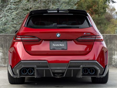 Used 2026 BMW M5 Touring AWD/4WD image 10