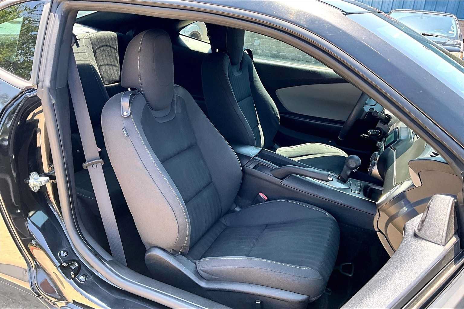 Used 2013 Chevrolet Camaro LS RWD image 10