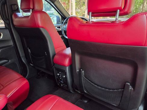 Used 2018 Dodge Durango R/T w/ Trailer Tow Group IV AWD/4WD image 12